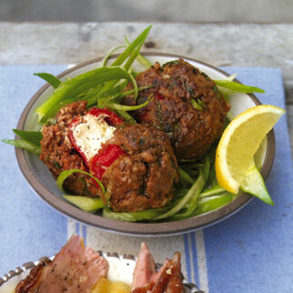 Gefüllte Hackbällchen Gefüllte Hackbällchen