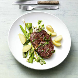 Rindersteak mit Bärlauchöl Rindersteak mit Bärlauchöl