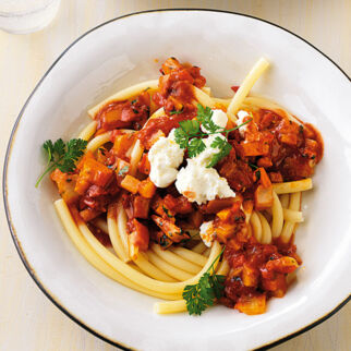 Makkaroni mit Gemüseragout Makkaroni mit Gemüseragout