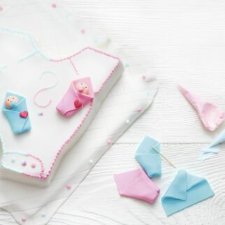 Baby-Reveal-Cake Baby-Reveal-Cake