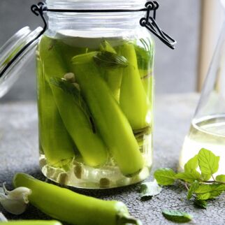 Grüne Spitzpaprika mit Minze Grüne Spitzpaprika mit Minze