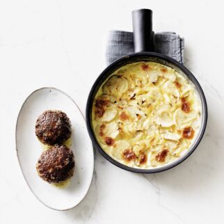 Topinambur-Gratin mit Hackfleischbällchen Topinambur-Gratin mit Hackfleischbällchen
