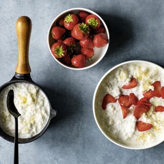 Kokosmilchreis mit Erdbeeren Kokosmilchreis mit Erdbeeren