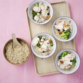 Brokkoli-Couscous in Erdnusssauce Brokkoli-Couscous in Erdnusssauce