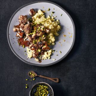 Blumenkohl-Wok mit Orangen-Reis Blumenkohl-Wok mit Orangen-Reis