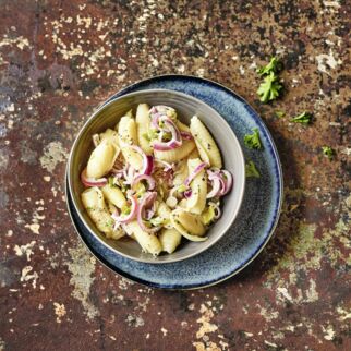 Röstzwiebel-Nudelsalat Röstzwiebel-Nudelsalat