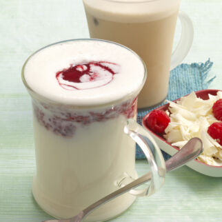 Heiße weiße Schokolade Heiße weiße Schokolade