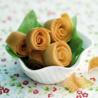 Knusprige Waffel-Spiralen Knusprige Waffel-Spiralen