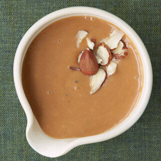 Haselnuss-Dressing Haselnuss-Dressing