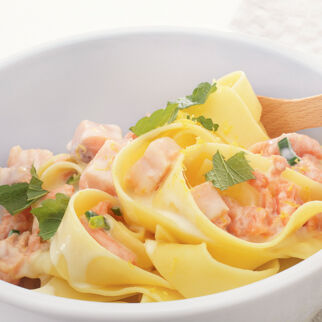 Zitronen-Lachs-Sauce Zitronen-Lachs-Sauce