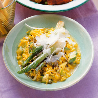 Safran-Risotto mit Zucchini Safran-Risotto mit Zucchini