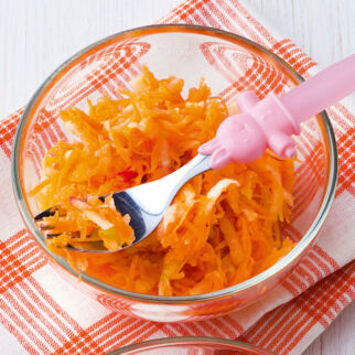 Apfel-Möhren-Salat Apfel-Möhren-Salat