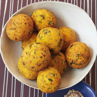 Falafeln mit Sesamdip Falafeln mit Sesamdip