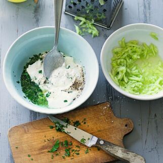 Limetten-Gurken-Joghurt Limetten-Gurken-Joghurt