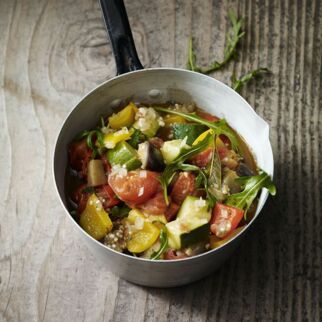Ratatouillegemüse mit Rucola Ratatouillegemüse mit Rucola