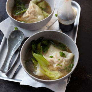 Chinesische Wan-Tan-Suppe Chinesische Wan-Tan-Suppe