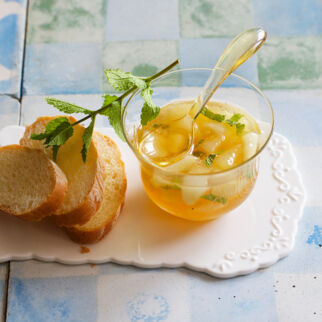 Birnenkonfitüre mit Minze Birnenkonfitüre mit Minze