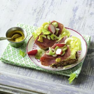 Sandwich mit Corned Beef Sandwich mit Corned Beef