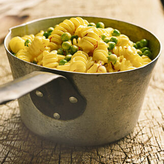 Pasta mit Safranerbsen Pasta mit Safranerbsen