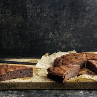 Schoko-Kuchen mit nur drei Zutaten Schoko-Kuchen mit nur drei Zutaten