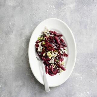 Rote-Bete-Meerrettich-Nudeln Rote-Bete-Meerrettich-Nudeln