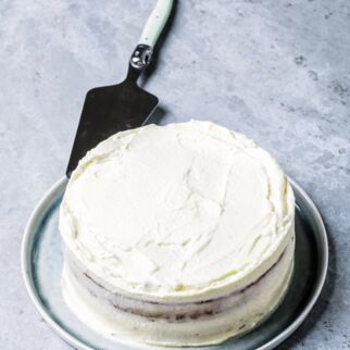 White Cake mit Sahne White Cake mit Sahne