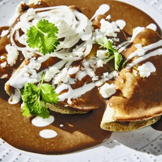 Tortillas in Bohnenmus Tortillas in Bohnenmus