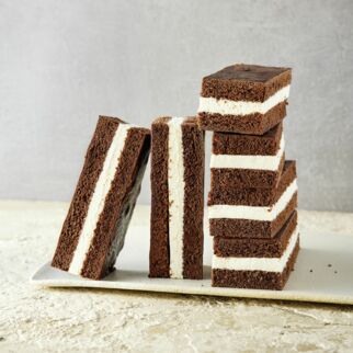 Schokosandwich mit Milchcreme Schokosandwich mit Milchcreme