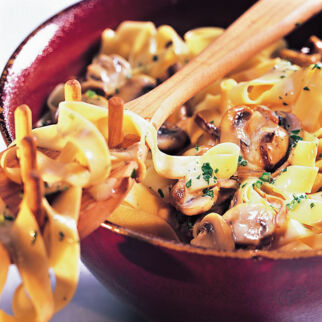 Nudeln mit Pilzen Nudeln mit Pilzen