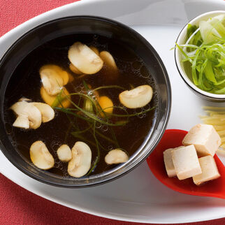 Misosuppe mit Tofu Misosuppe mit Tofu