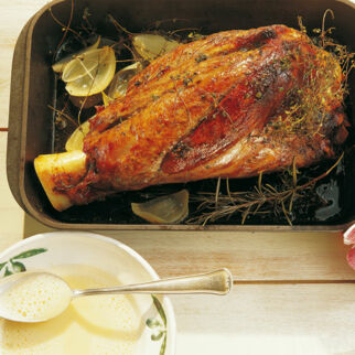 Kalbshaxe mit Zitronensauce Kalbshaxe mit Zitronensauce