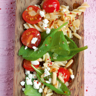 Spinatnudeln mit Ziegenkäse Spinatnudeln mit Ziegenkäse