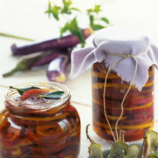 Griechische rote Zwiebeln Griechische rote Zwiebeln