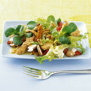 Salat mit Putenstreifen Salat mit Putenstreifen