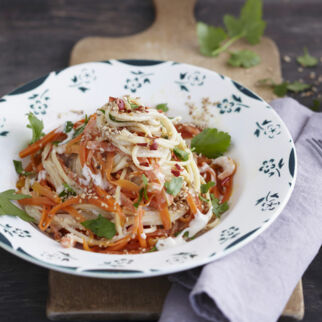 Möhren-Haselnuss-Spaghetti Möhren-Haselnuss-Spaghetti