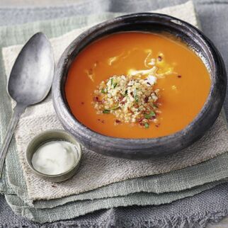 Paprikasuppe mit Bulgur-Gremolata Paprikasuppe mit Bulgur-Gremolata