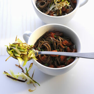 Soba-Nudelsalat »Pomodori Crudi« Soba-Nudelsalat »Pomodori Crudi«