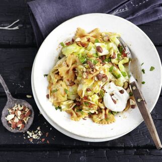 Paprika-Kraut-Farfalle Paprika-Kraut-Farfalle