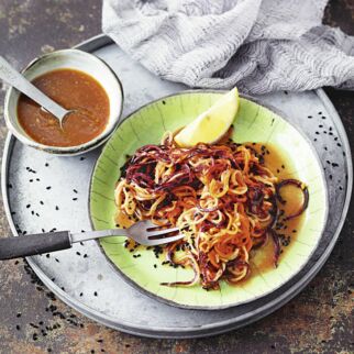 Drei-Möhren-Nudel-Salat Drei-Möhren-Nudel-Salat