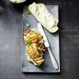 Bánh MÌ mit Grilltofu Bánh MÌ mit Grilltofu