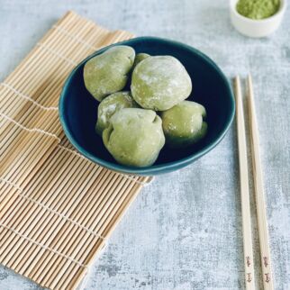 Grüne Mochi bzw Daifuku mit Matcha Geschmack Mochi Matcha