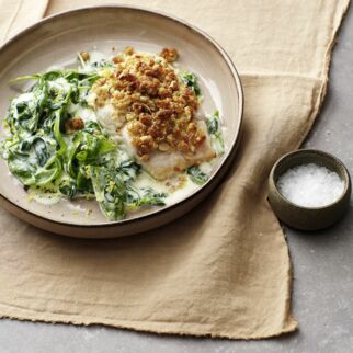 Überbackener Fisch mit Rahmspinat Überbackener Fisch mit Rahmspinat