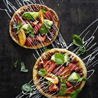 Roti Paratha mit Ziegenkäse Roti Paratha Tomate Mayonnaise