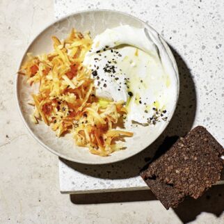 Leinöl-Quark mit Apfel-Möhren-Rohkost Leinöl-Quark mit Apfel-Möhren-Rohkost