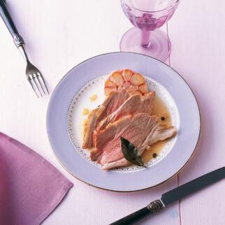 Milchlamm aus dem Ofen Milchlamm aus dem Ofen