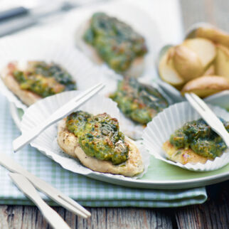Mini-Schnitzel mit Bärlauchkruste Mini-Schnitzel mit Bärlauchkruste