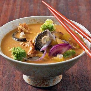 Thai-Gemüsesuppe mit Pute Thai-Gemüsesuppe mit Pute