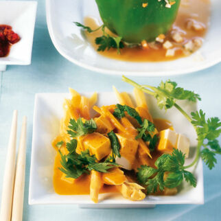 Curry-Tofu mit Bambussprossen Curry-Tofu mit Bambussprossen
