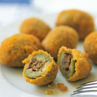 Gefüllte frittierte Oliven Gefüllte frittierte Oliven