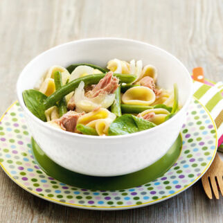 Nudelsalat mit Thunfisch Nudelsalat mit Thunfisch